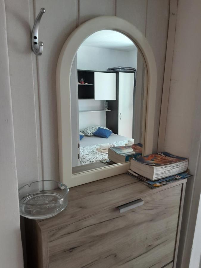 Apartment Vesna Milna  Ngoại thất bức ảnh