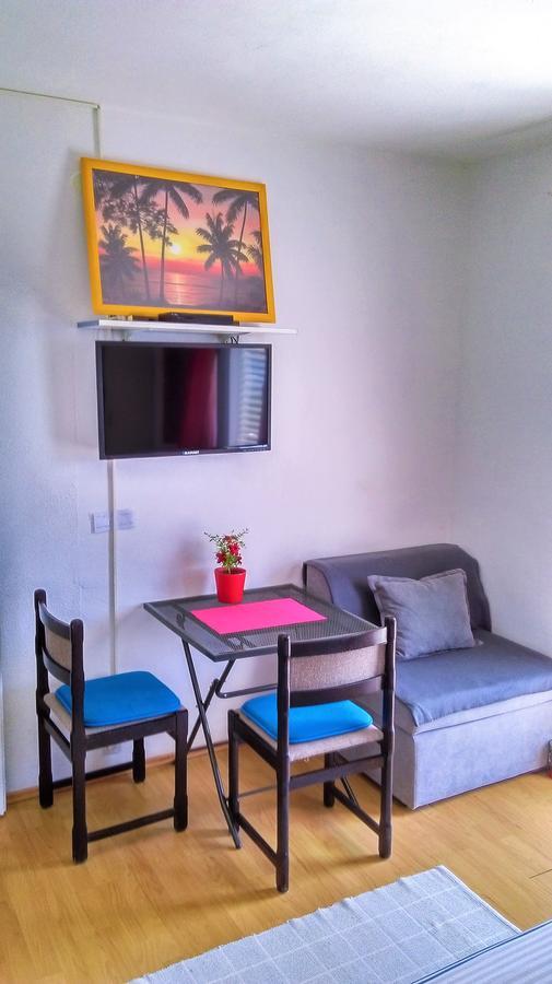 Apartment Vesna Milna  Ngoại thất bức ảnh