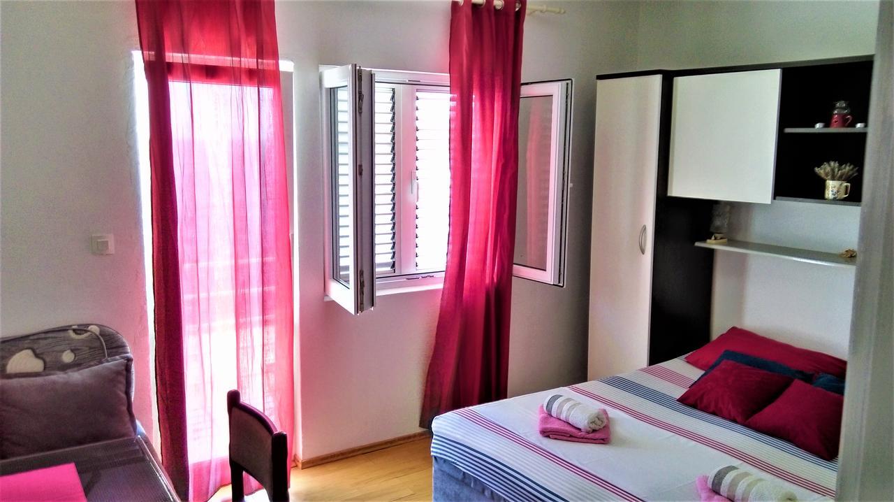 Apartment Vesna Milna  Ngoại thất bức ảnh
